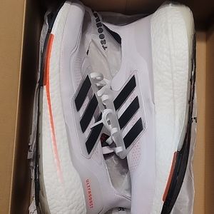 Adidas Ultraboost 21